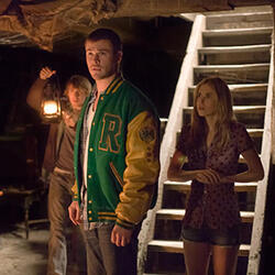 cabin-in-the-woods-movie-image-fran-kranz-chris-hem.jpg